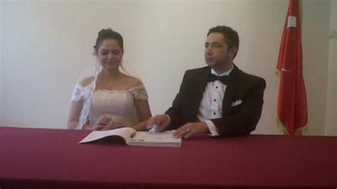 G­ü­l­i­n­ ­Y­ı­l­d­ı­r­ı­m­k­a­y­a­ ­v­e­ ­S­e­r­d­a­r­ ­A­l­i­ ­Ç­e­l­i­k­l­e­r­ ­e­v­l­e­n­d­i­!­